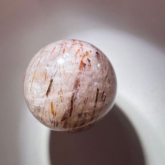 Golden Rutilated Quartz Marble Sphere‎ (#17) - Picture 4 of 11